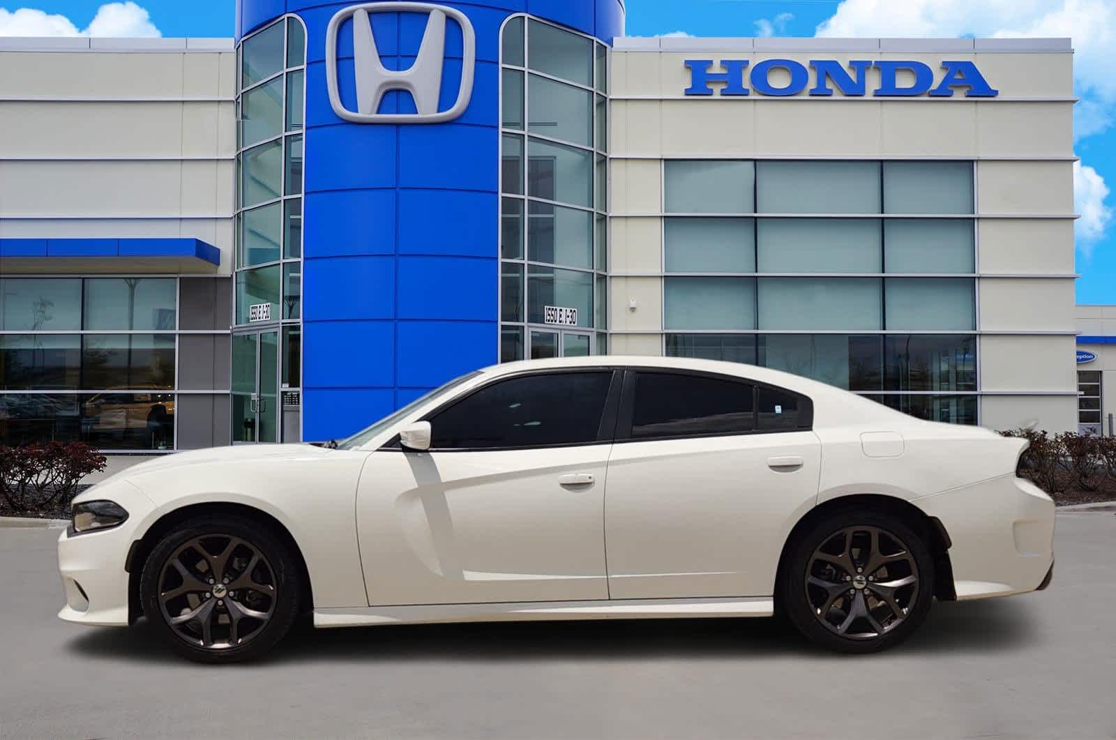 Thumbnail: 2019 Dodge Charger - 3