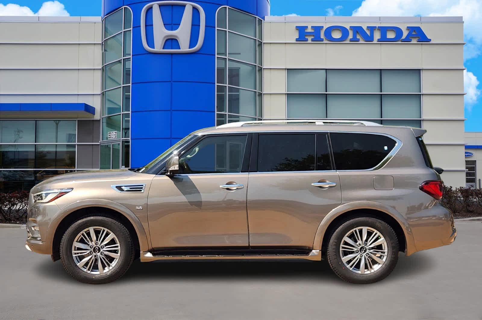 Thumbnail: 2019 INFINITI QX80 - 3