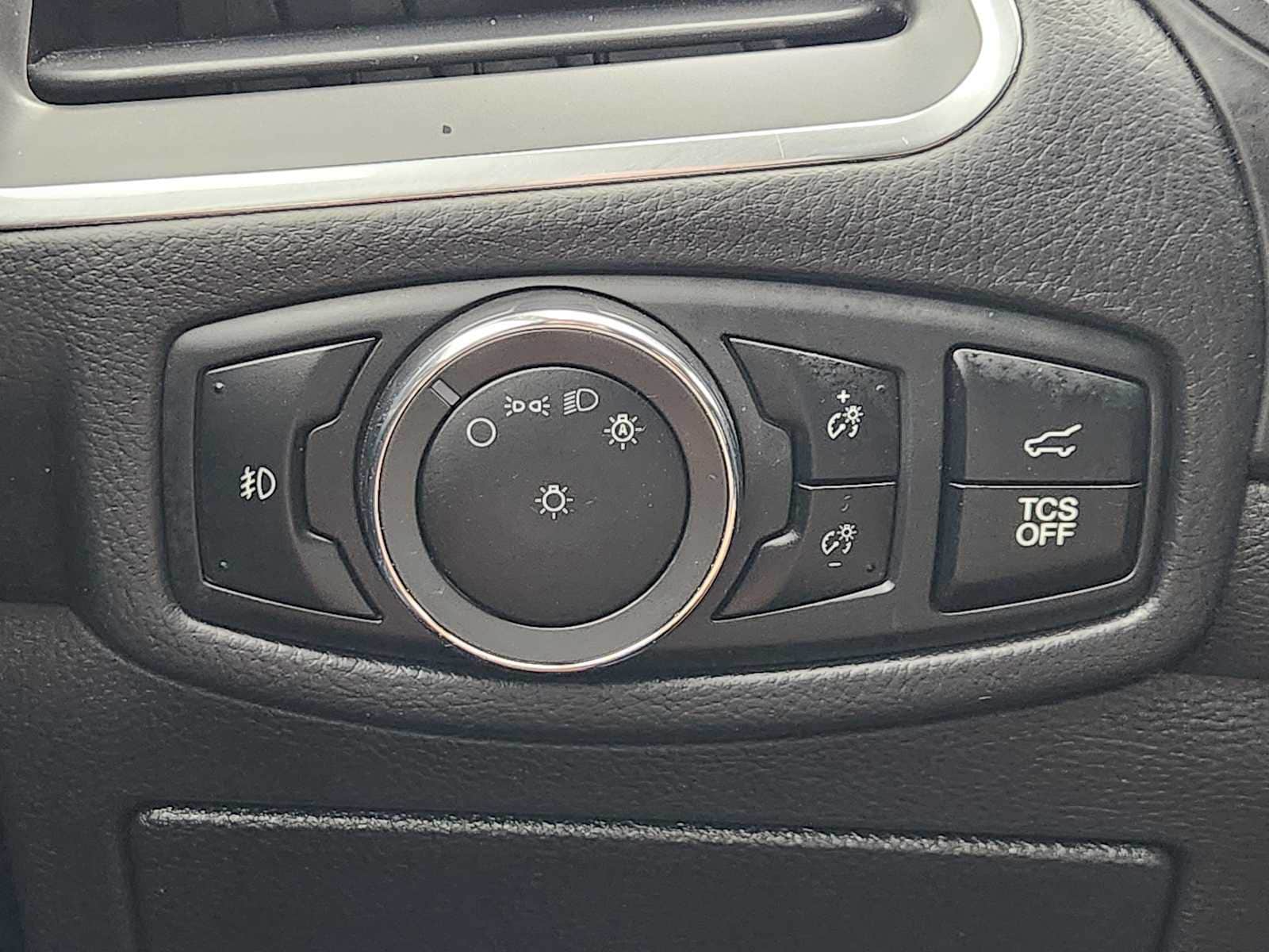 Thumbnail: 2024 Ford Edge - 28