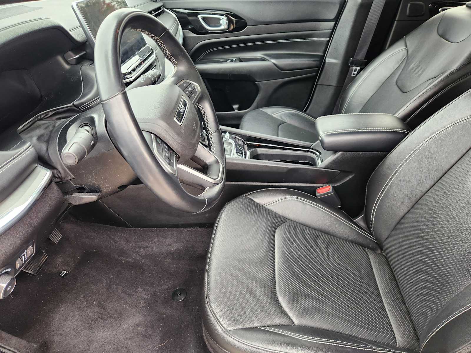 Thumbnail: 2022 Jeep Compass - 8