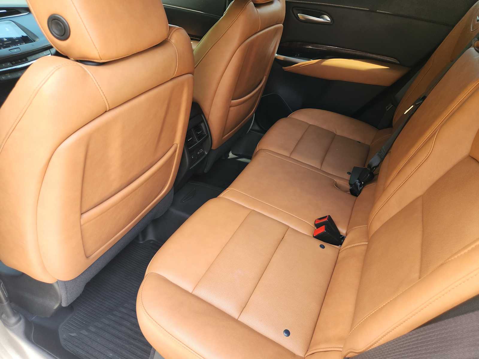 Thumbnail: 2021 Cadillac XT4 - 12