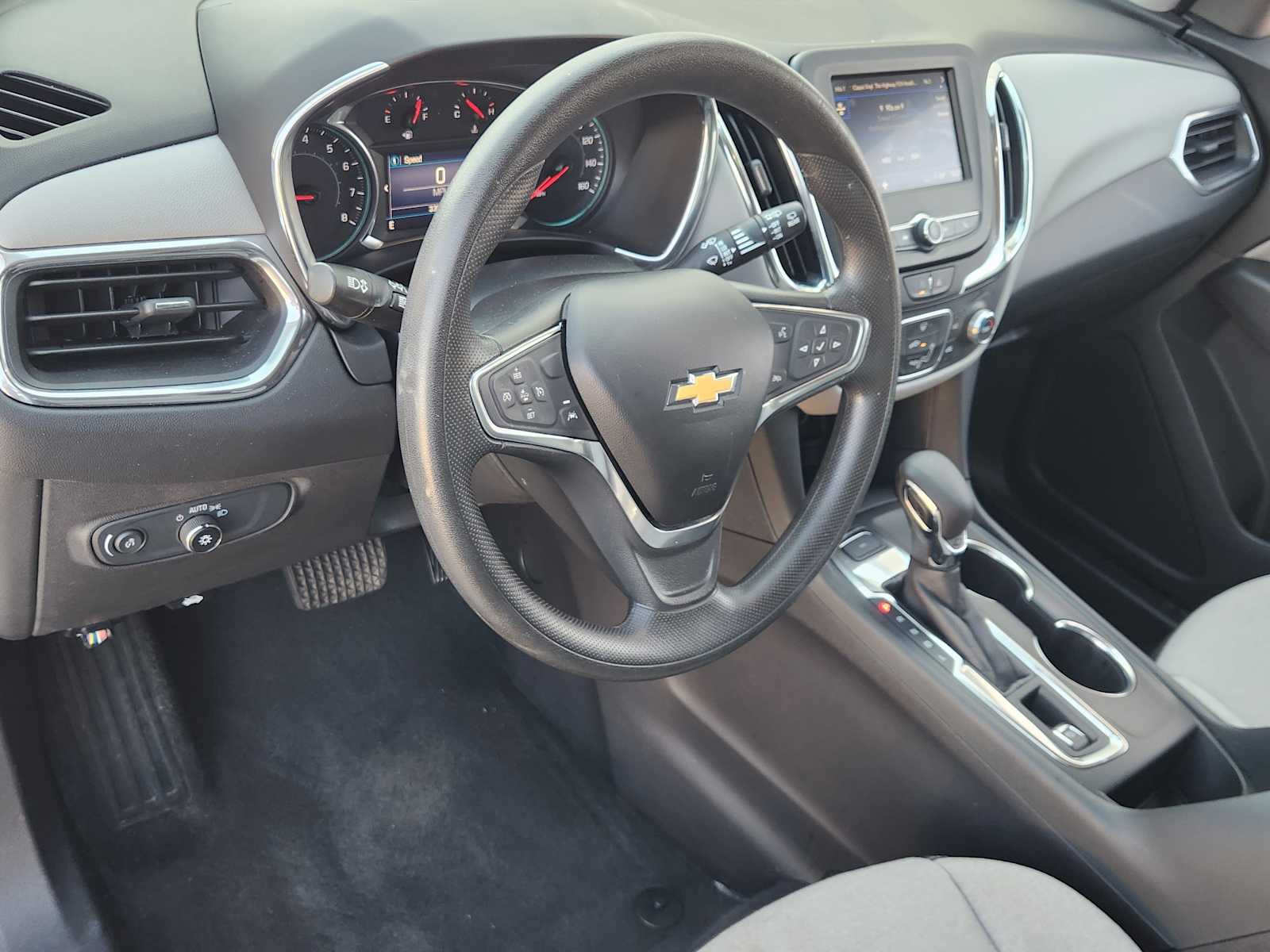 Thumbnail: 2022 Chevrolet Equinox - 2