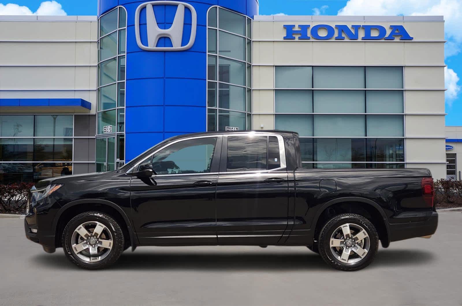 Thumbnail: 2025 Honda Ridgeline - 3