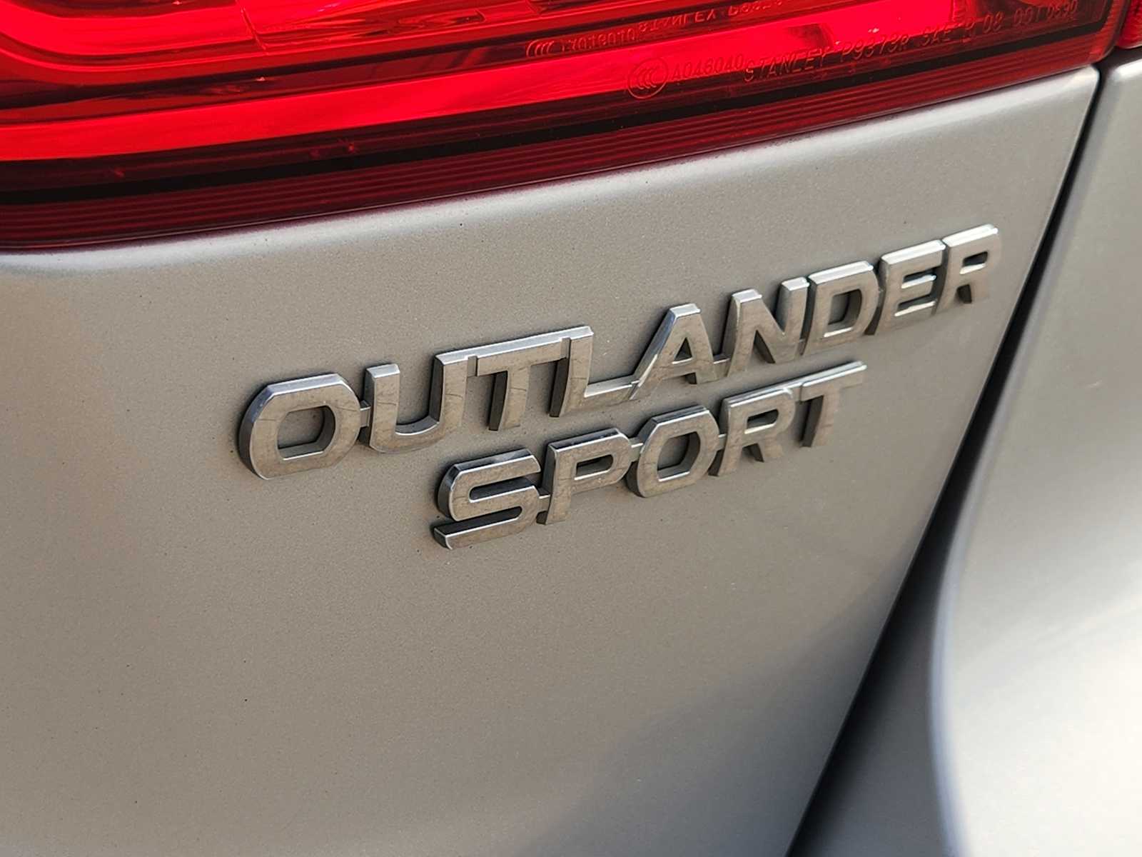 Thumbnail: 2018 Mitsubishi Outlander Sport - 8