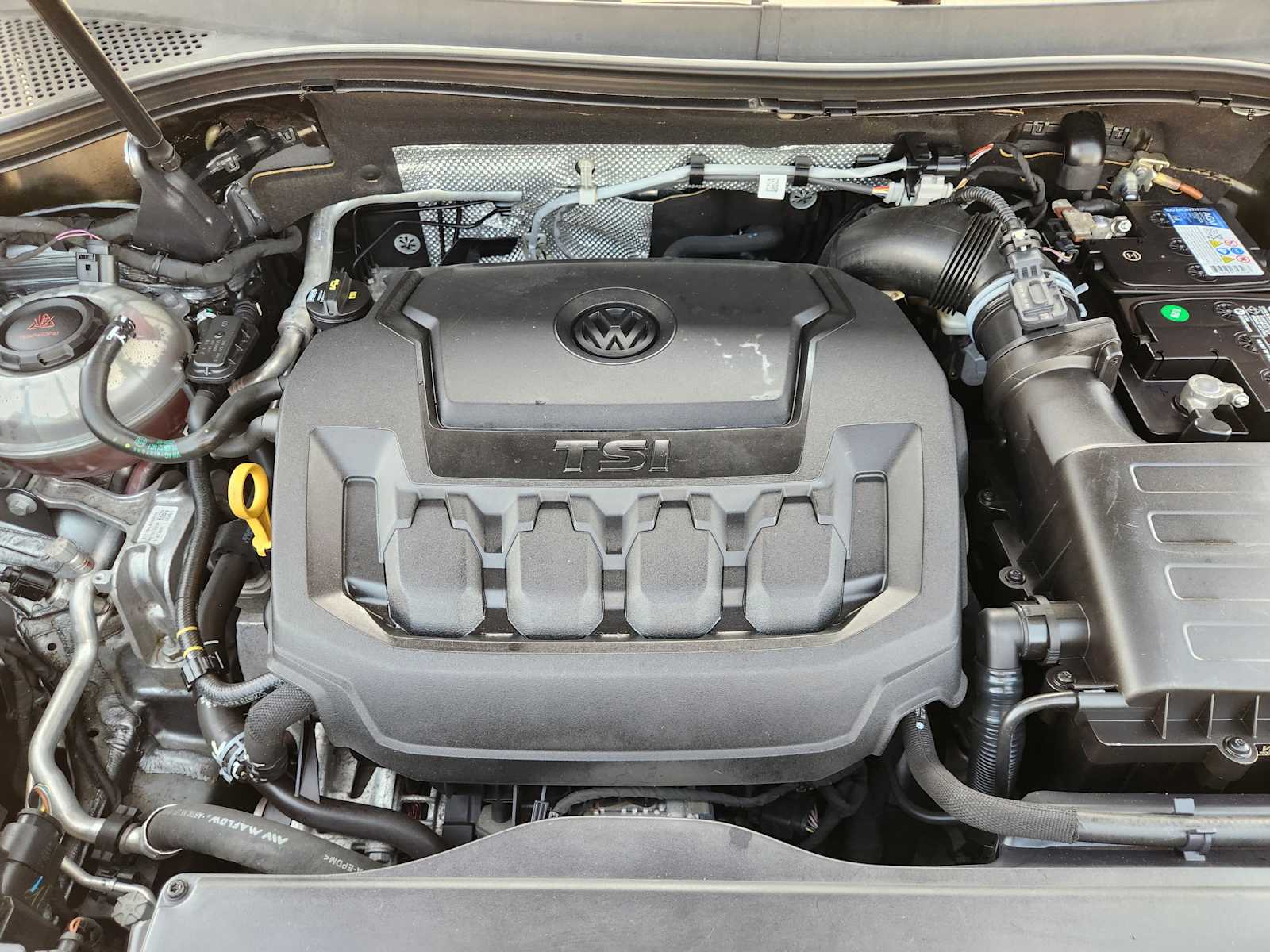 Thumbnail: 2020 Volkswagen Tiguan - 9