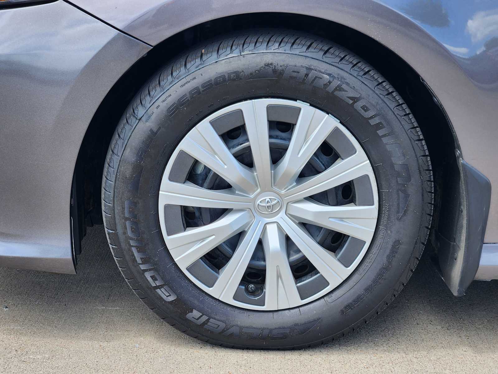 Thumbnail: 2020 Toyota Camry - 22