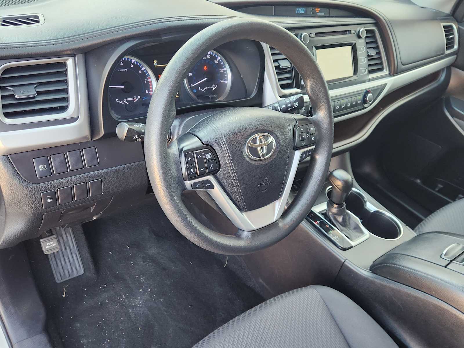 Thumbnail: 2019 Toyota Highlander - 2