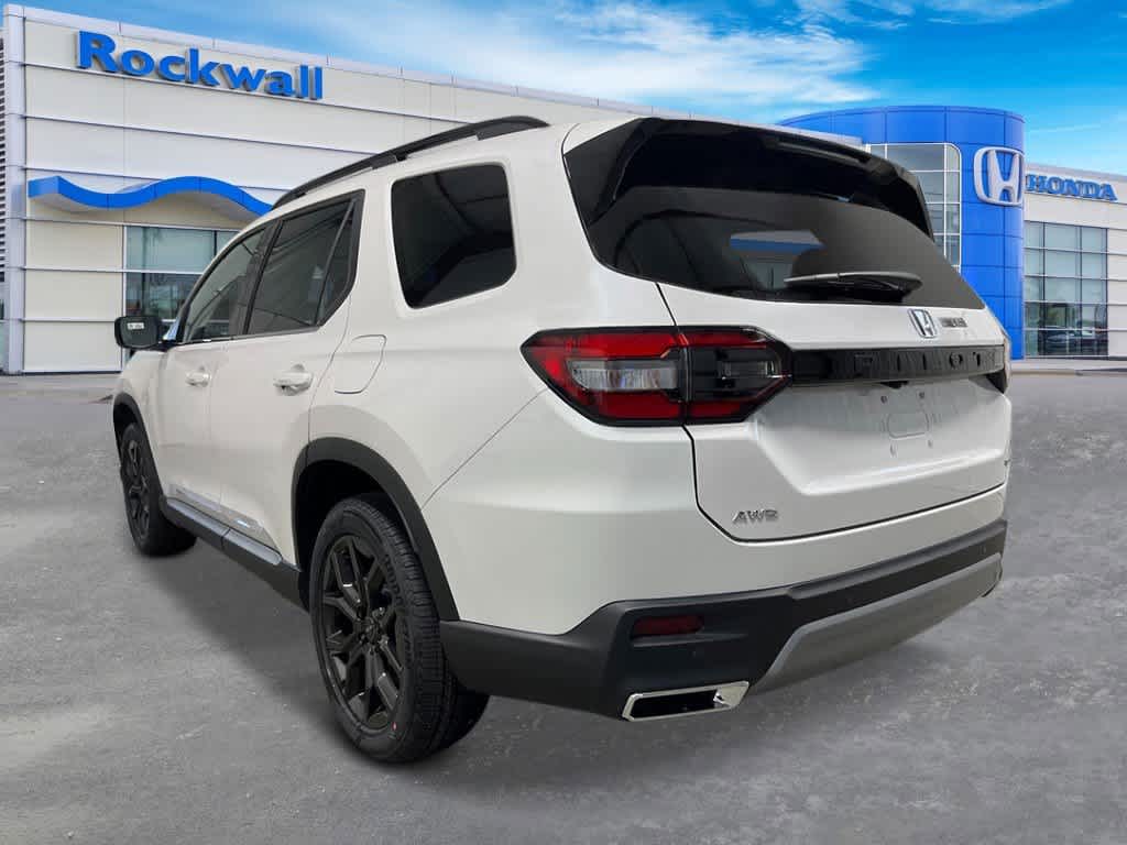 Thumbnail: 2025 Honda Pilot - 3