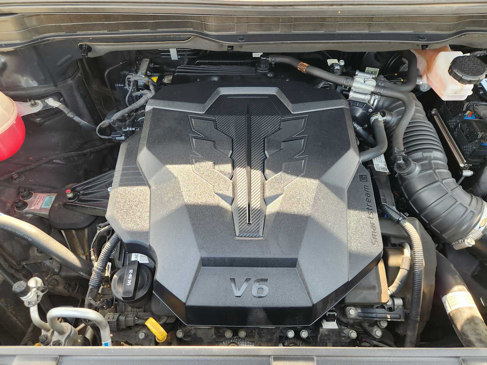 Thumbnail: 2022 Kia Carnival - 9