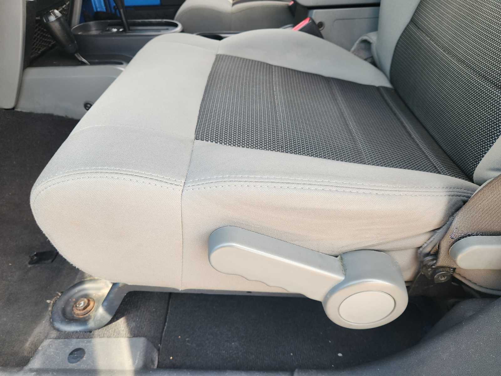 Thumbnail: 2010 Jeep Wrangler - 32