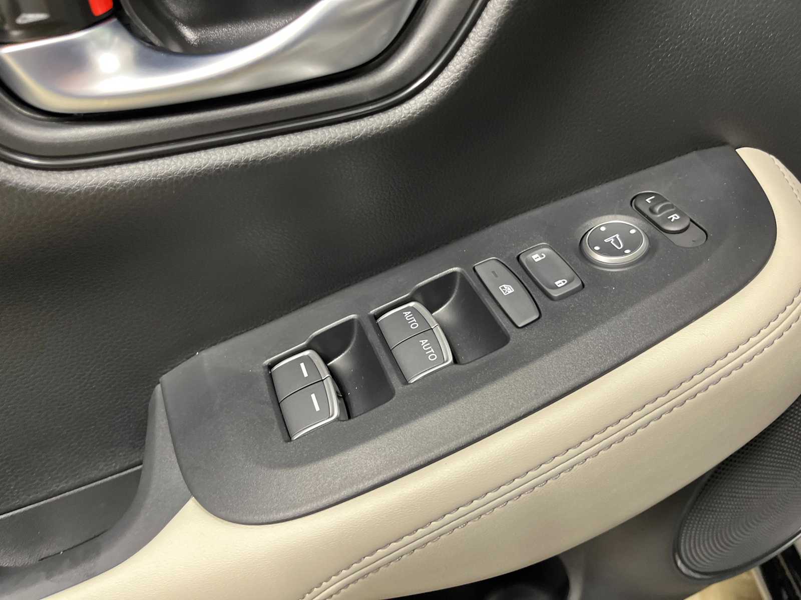Thumbnail: 2027 Honda HR-V - 12