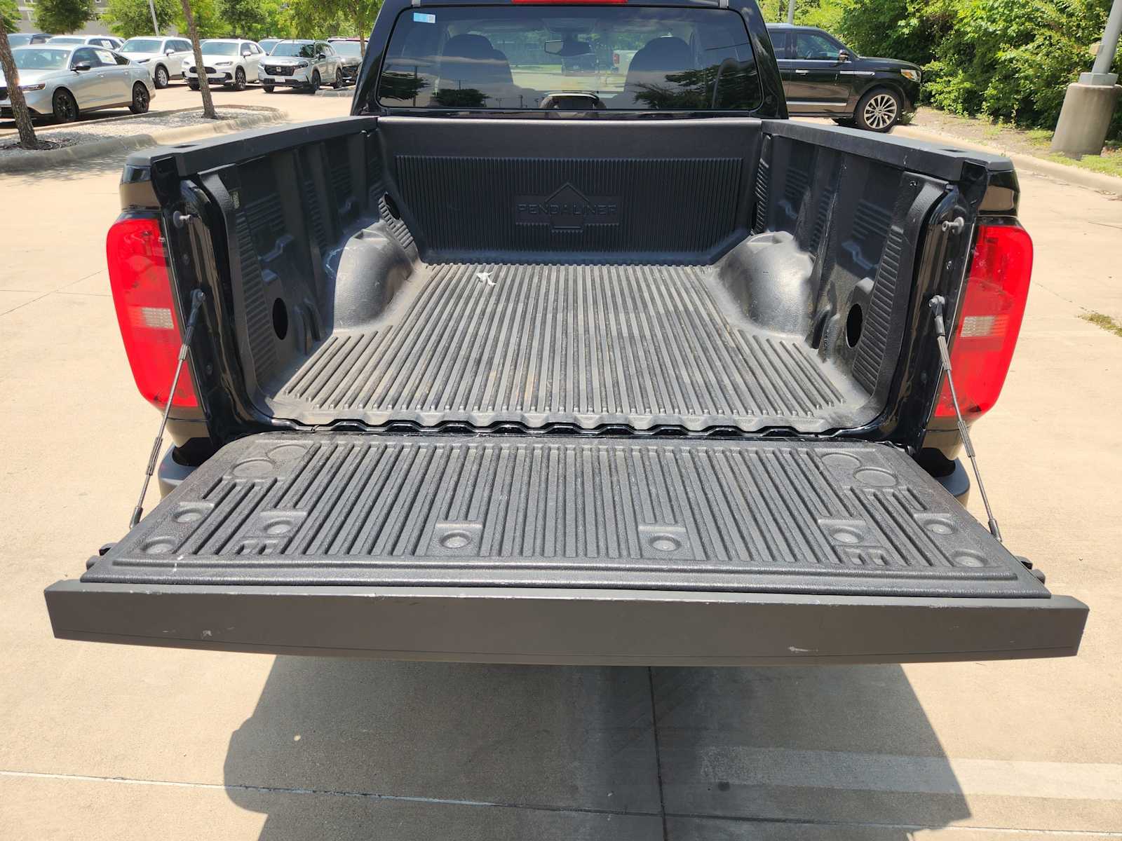 Thumbnail: 2020 Chevrolet Colorado - 19