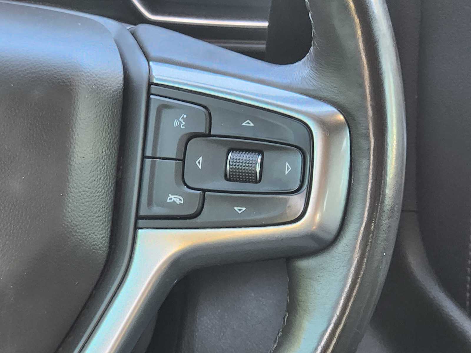 Thumbnail: 2021 Chevrolet Silverado 1500 - 31