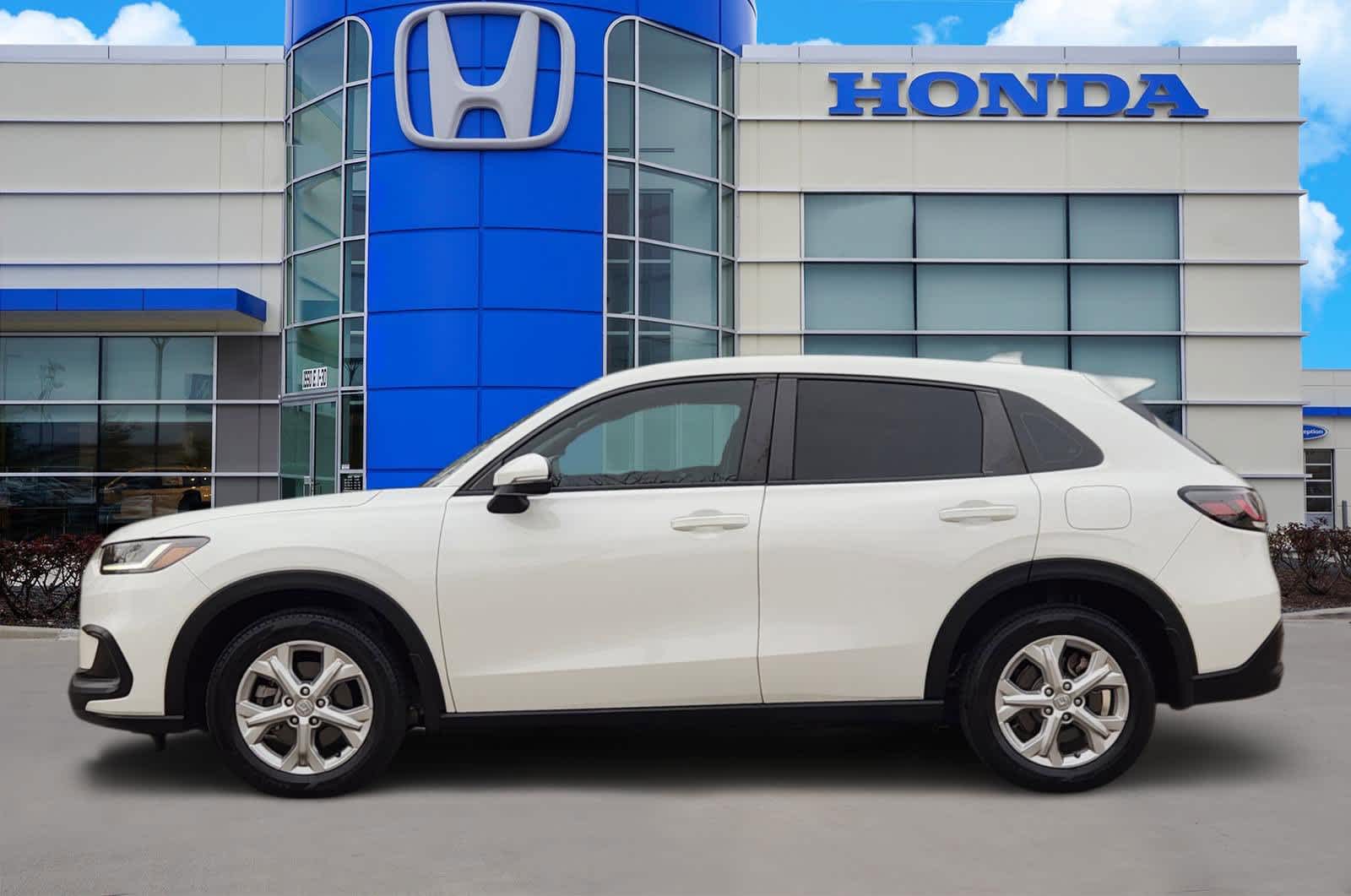 Thumbnail: 2023 Honda HR-V - 3