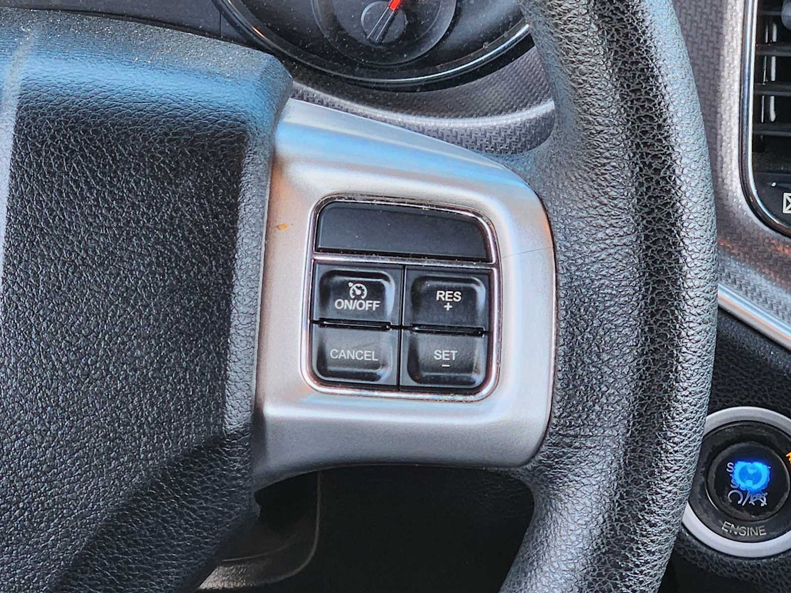 Thumbnail: 2013 Dodge Charger - 32