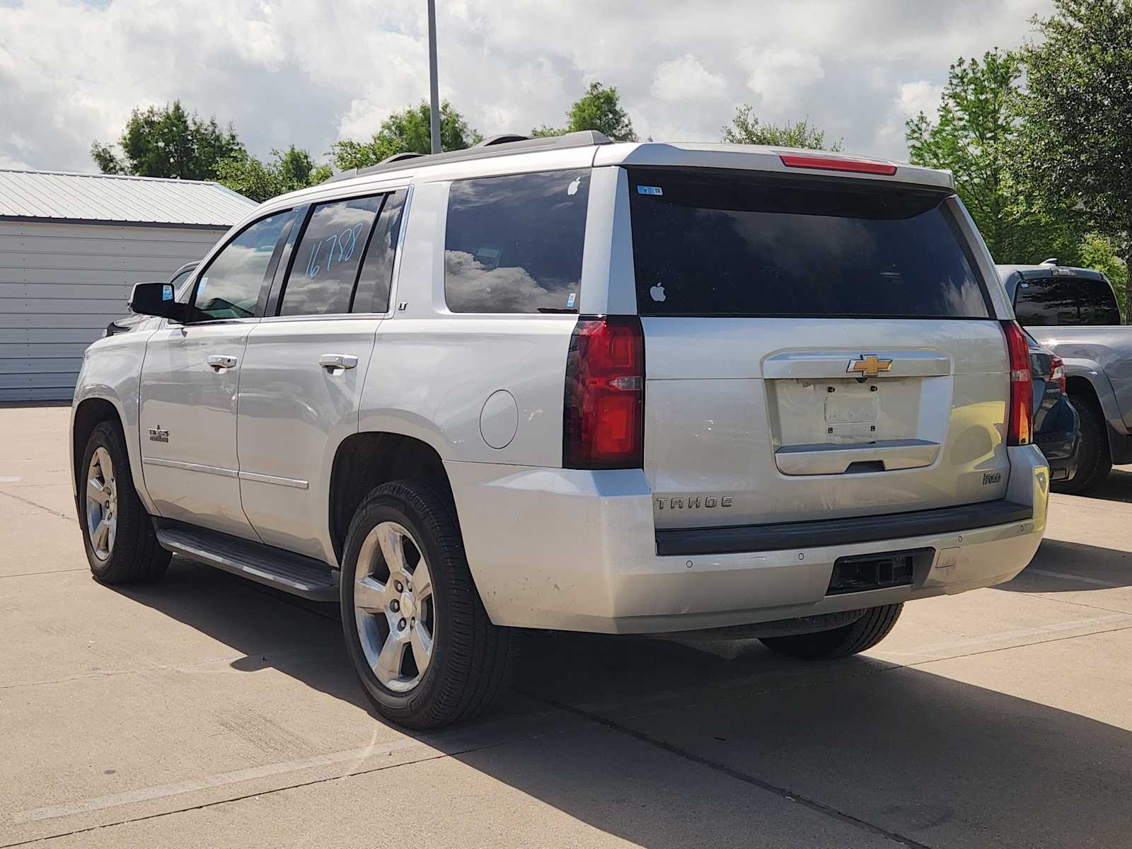 Thumbnail: 2017 Chevrolet Tahoe - 6