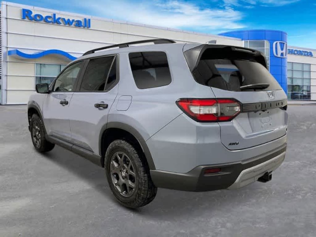 New 2025 Honda Pilot TrailSport SUV