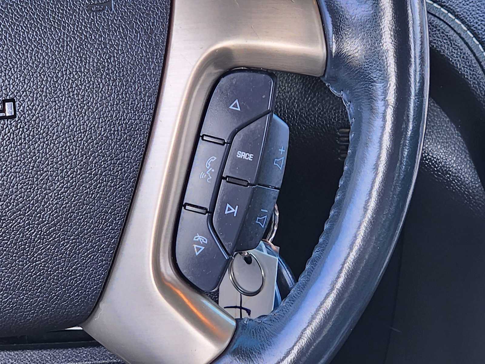 Thumbnail: 2015 GMC Acadia - 33