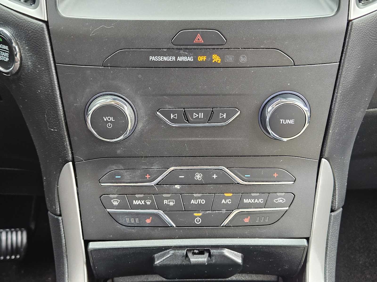 2020 Ford Edge SEL 27