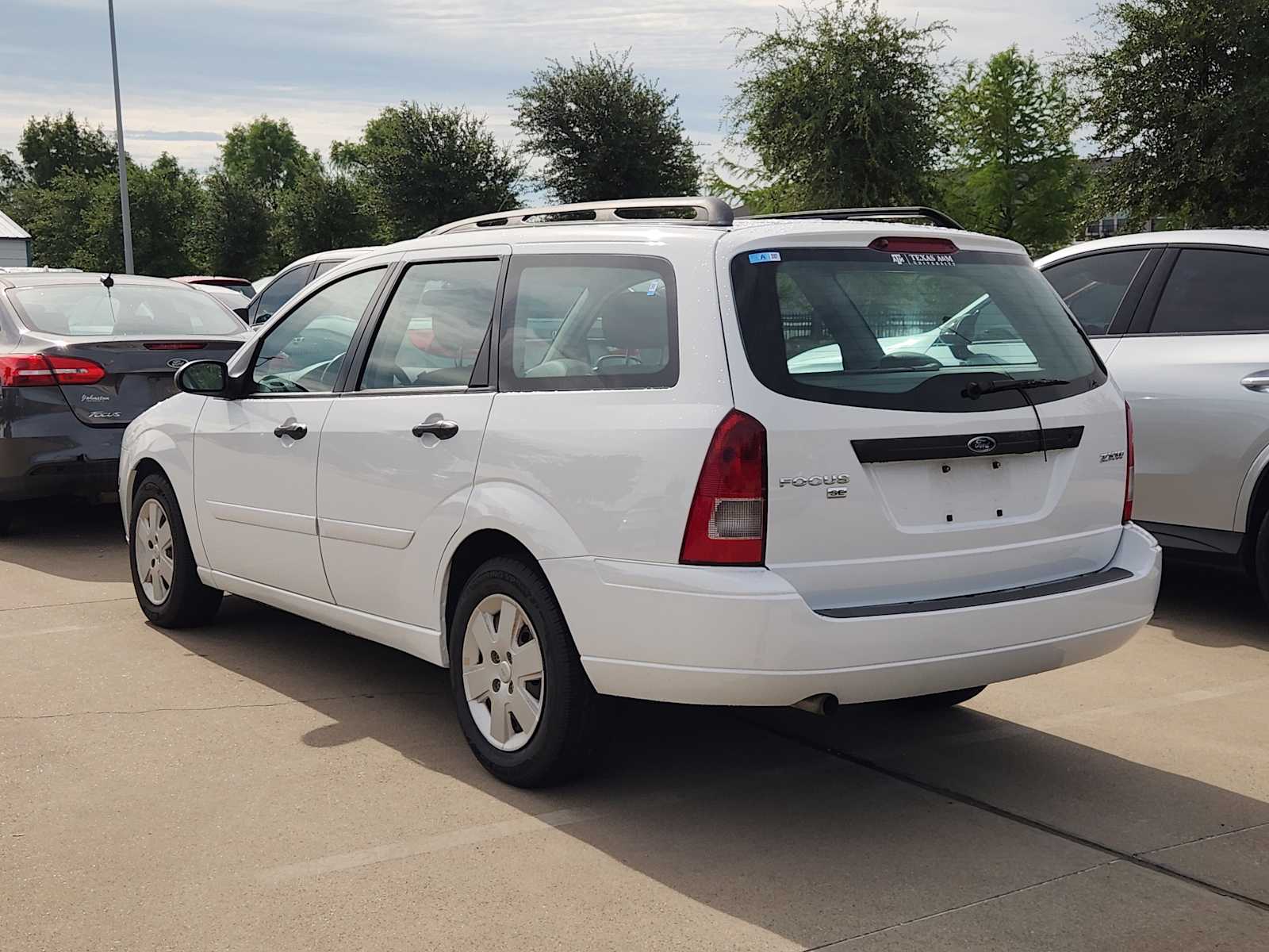 Thumbnail: 2006 Ford Focus - 6