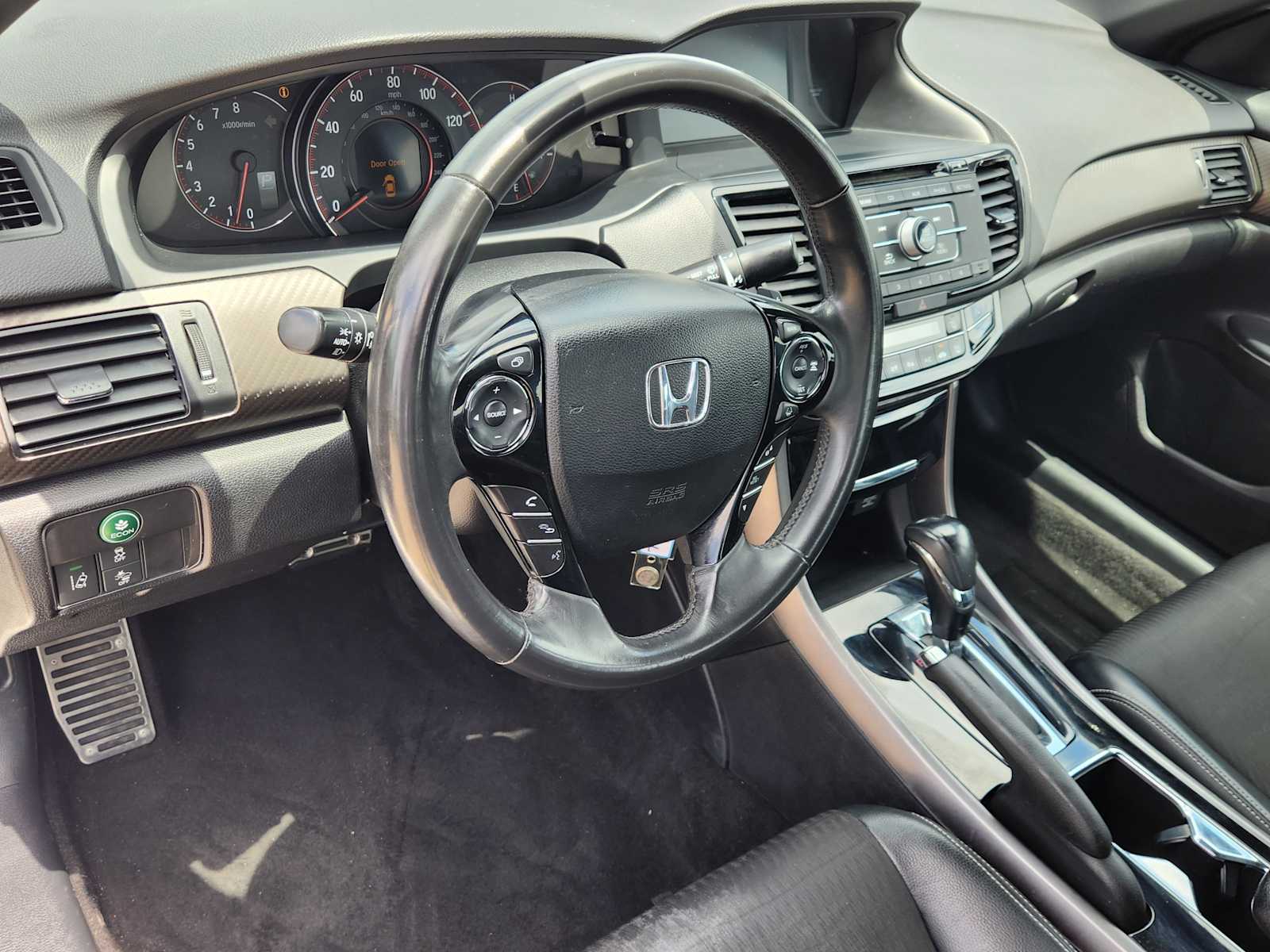 2017 Honda Accord Sport photo 2