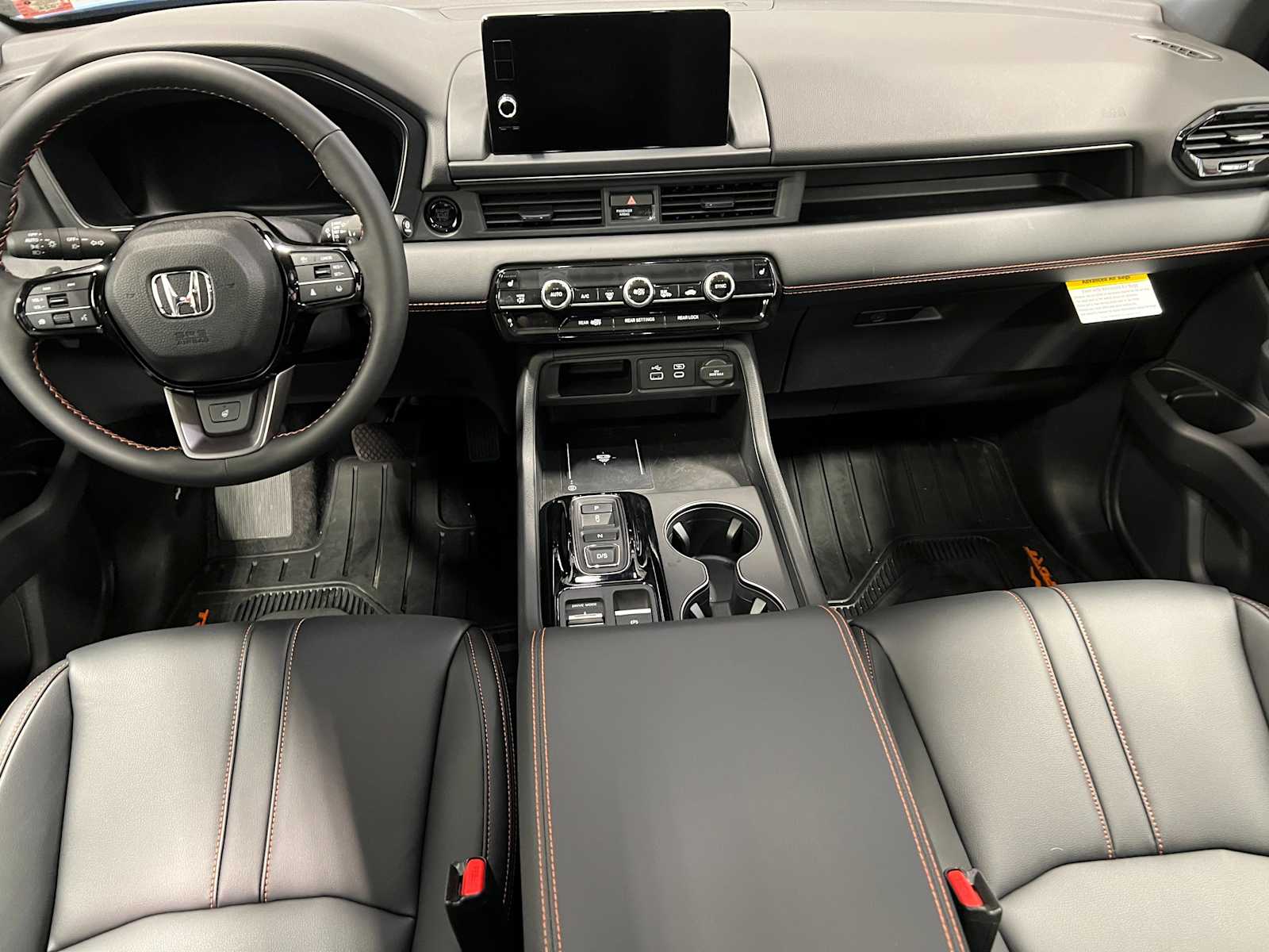 Thumbnail: 2025 Honda Pilot - 16