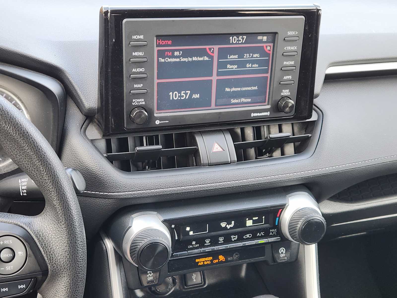 Thumbnail: 2021 Toyota RAV4 - 16