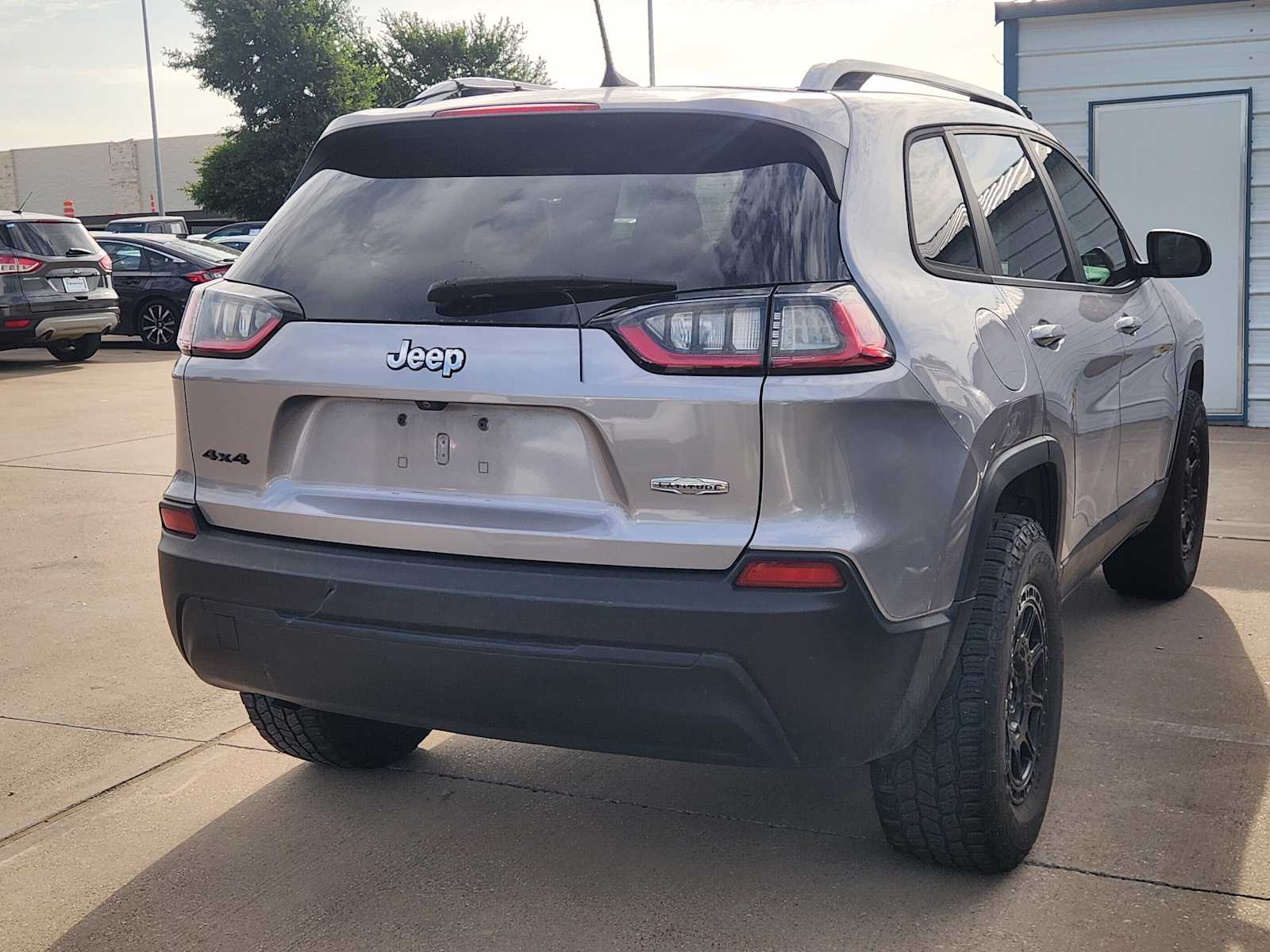 Thumbnail: 2020 Jeep Cherokee - 4