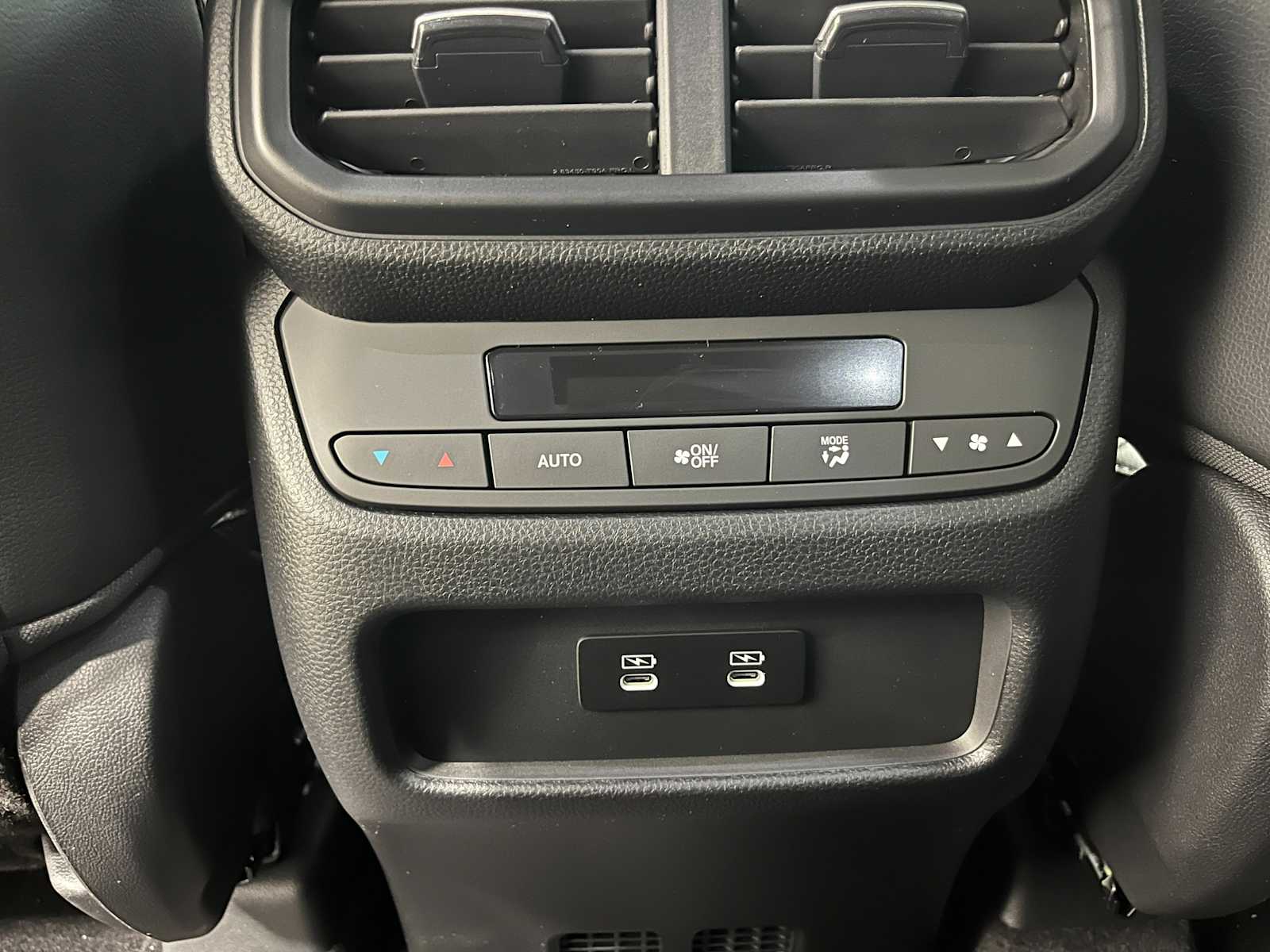 Thumbnail: 2026 Honda Pilot - 22