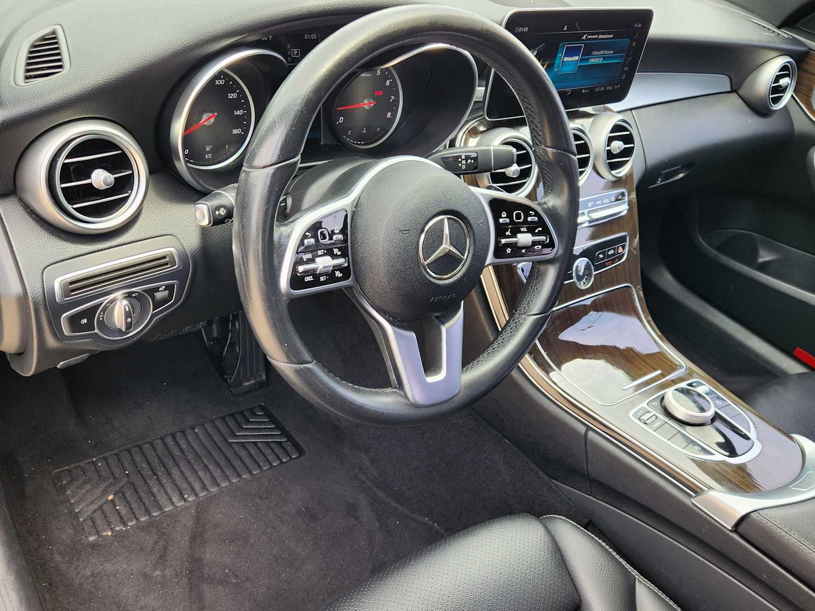2020 Mercedes Benz C 300 photo 2