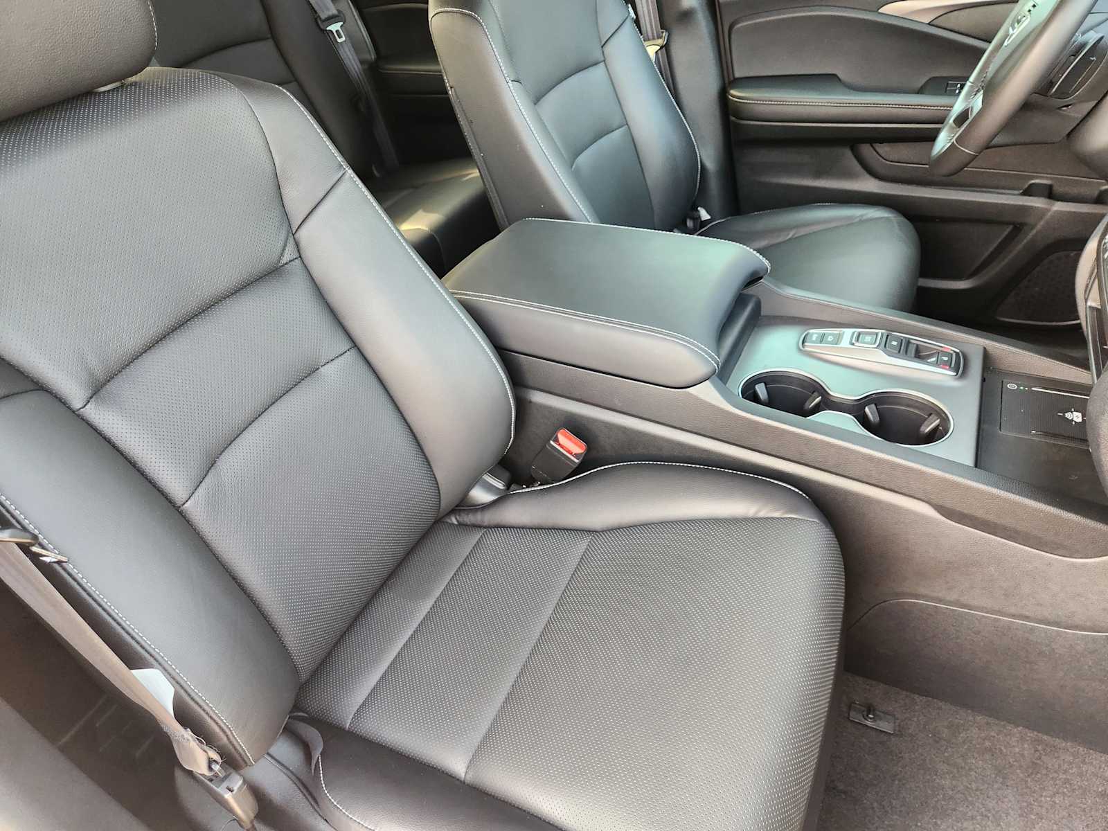 Thumbnail: 2025 Honda Ridgeline - 14