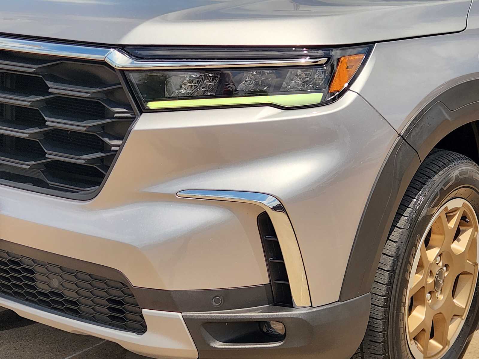 Thumbnail: 2023 Honda Pilot - 23