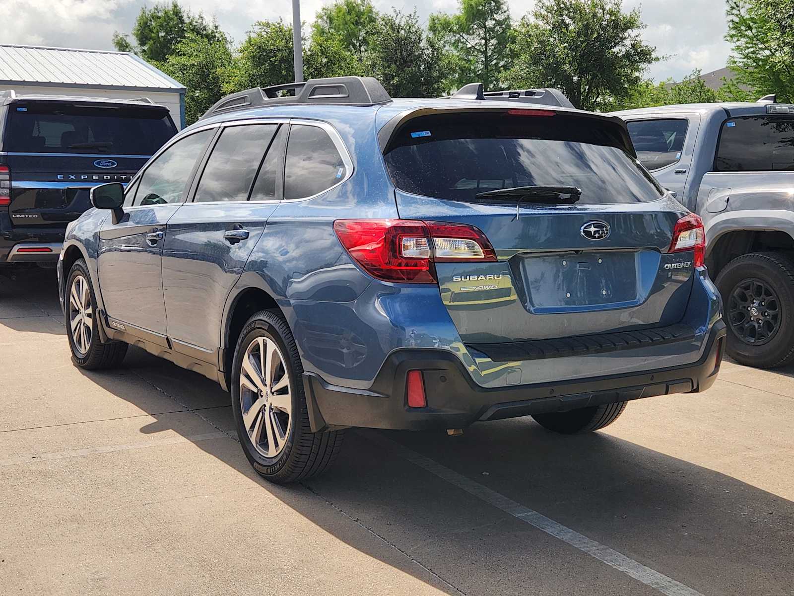 Thumbnail: 2018 Subaru Outback - 6