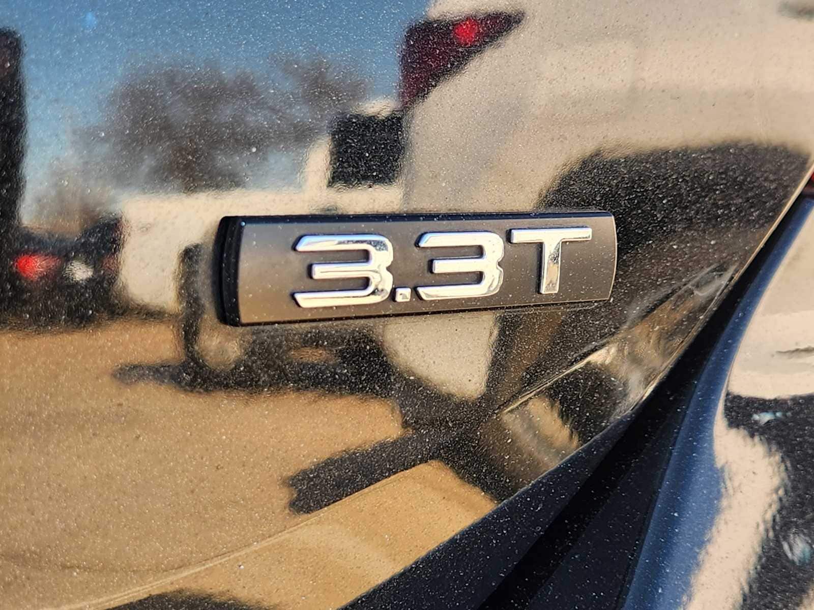 Thumbnail: 2022 Genesis G70 - 8