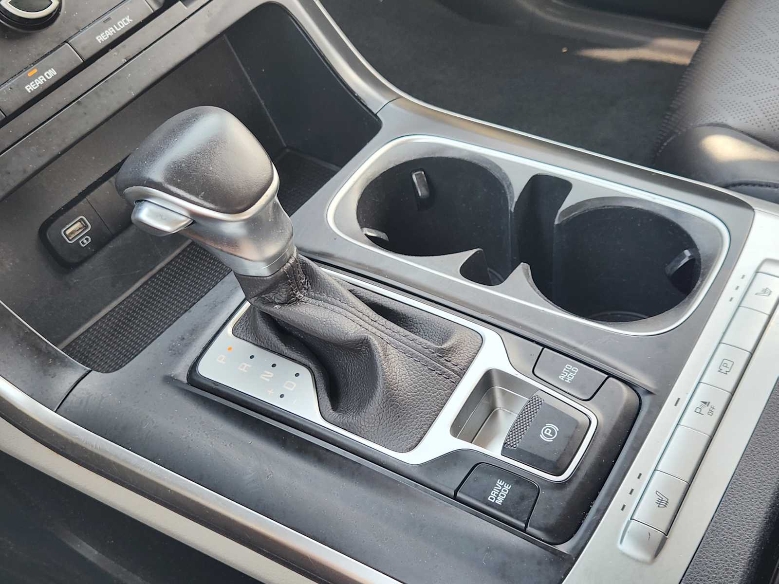 Thumbnail: 2022 Kia Carnival - 18