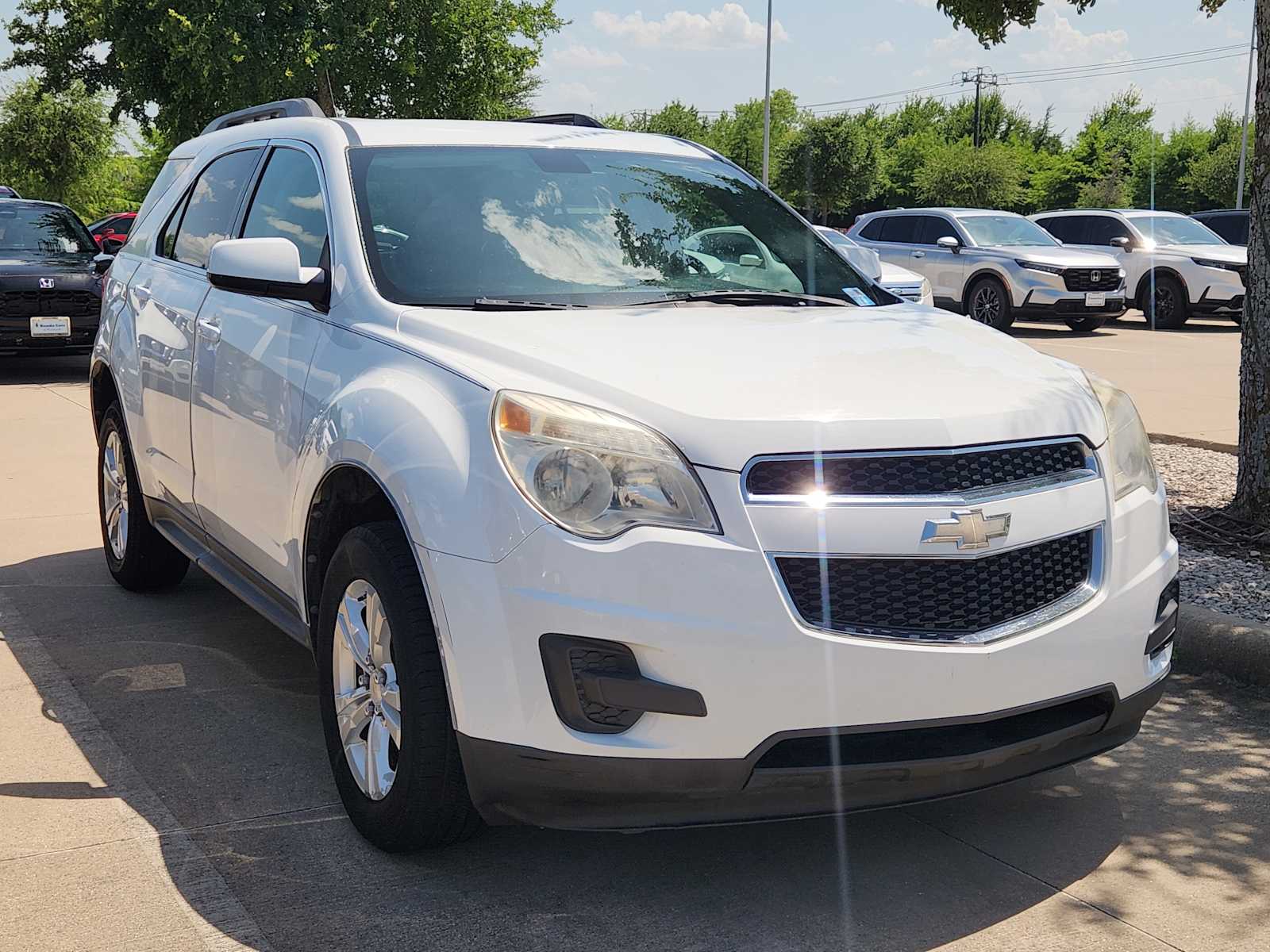 Thumbnail: 2011 Chevrolet Equinox - 3