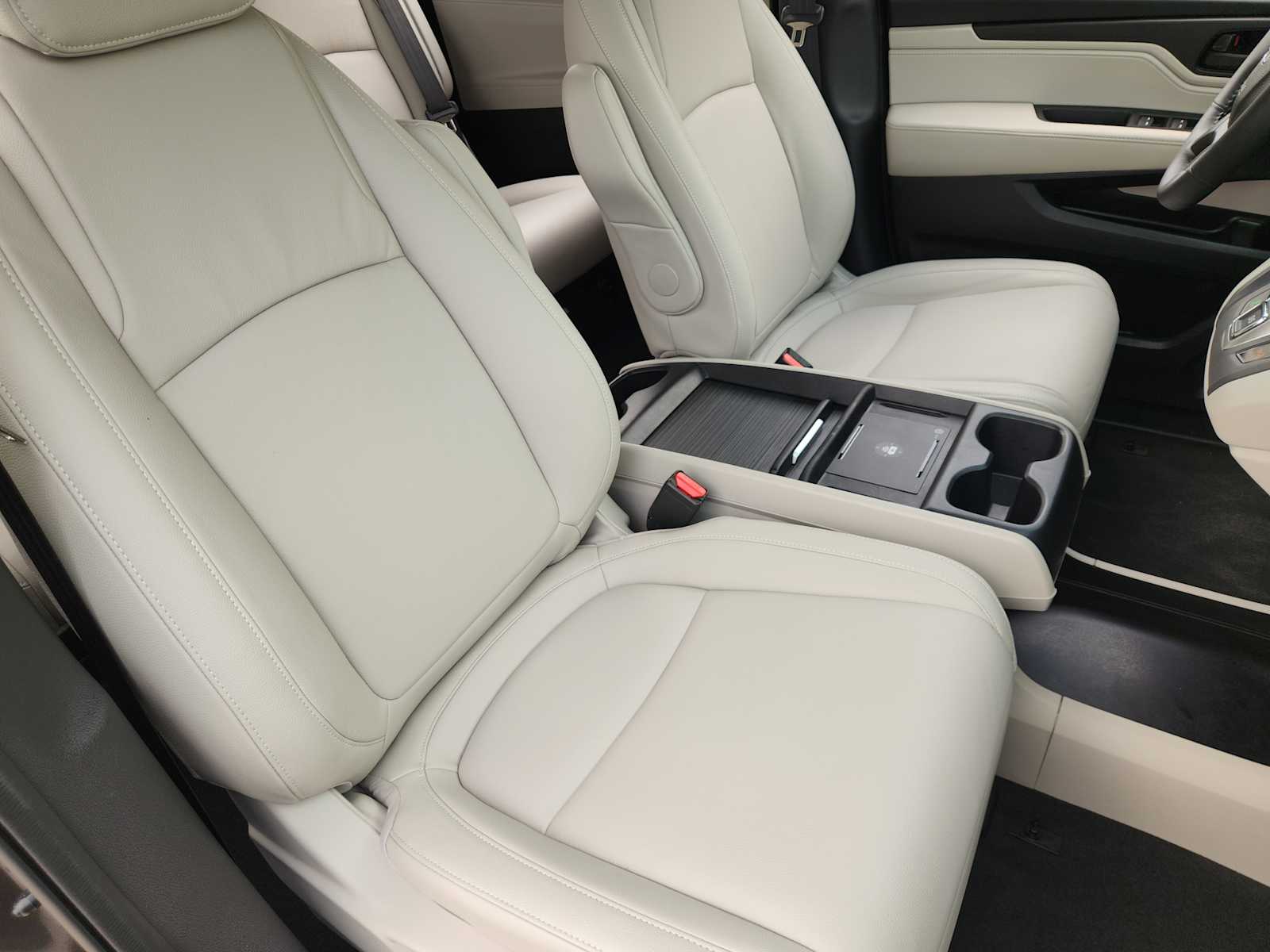 Thumbnail: 2026 Honda Odyssey - 15