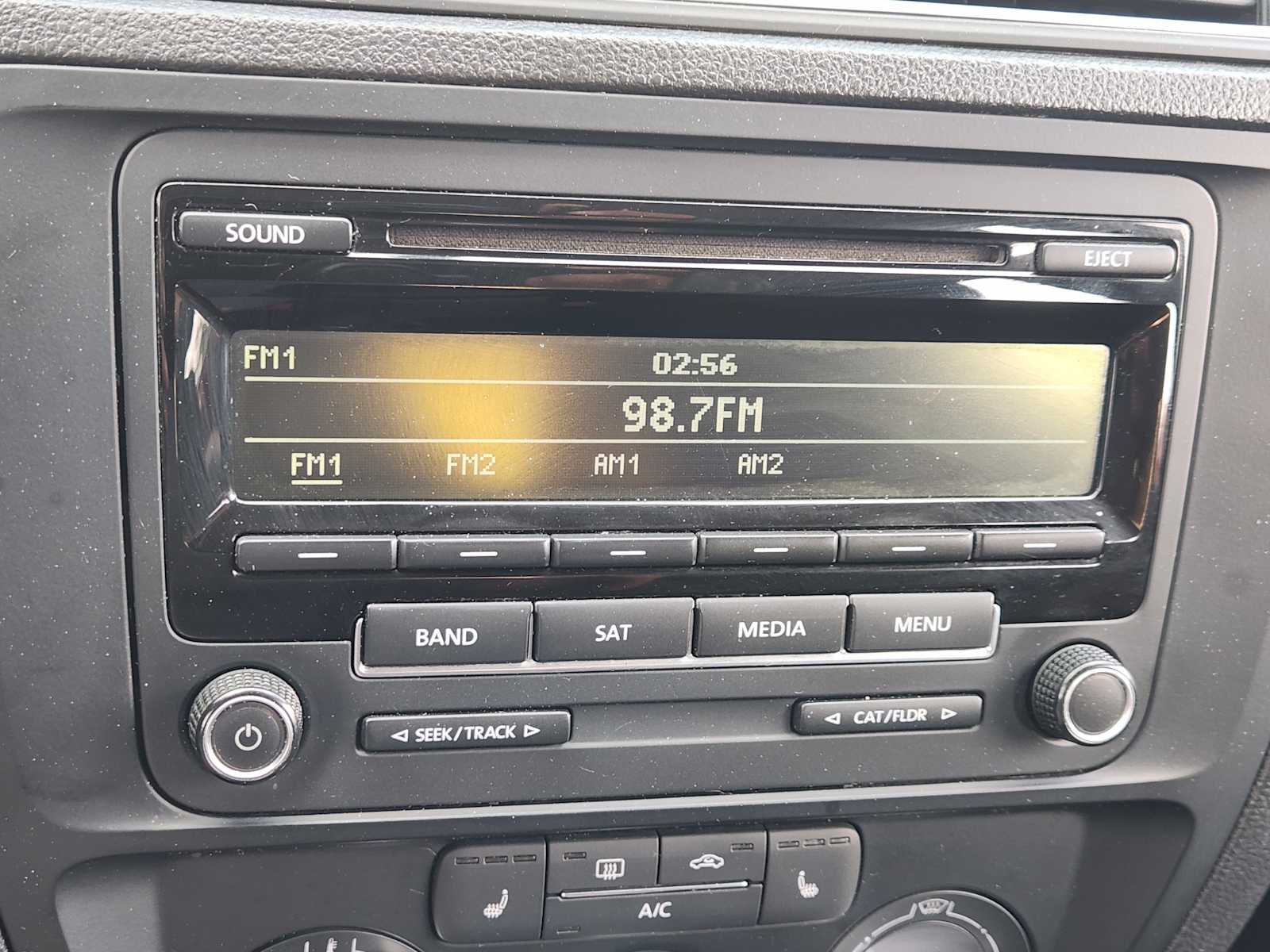 Thumbnail: 2015 Volkswagen Jetta - 25