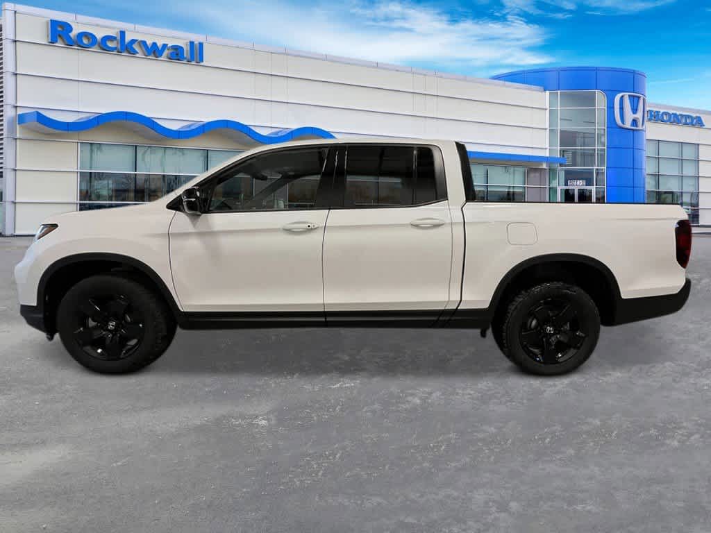 2026 Honda Ridgeline Black Edition photo 2