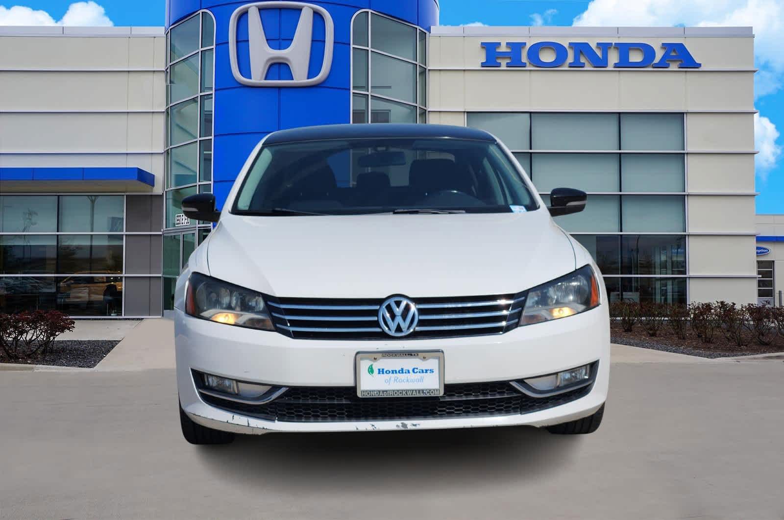 Thumbnail: 2015 Volkswagen Passat - 6