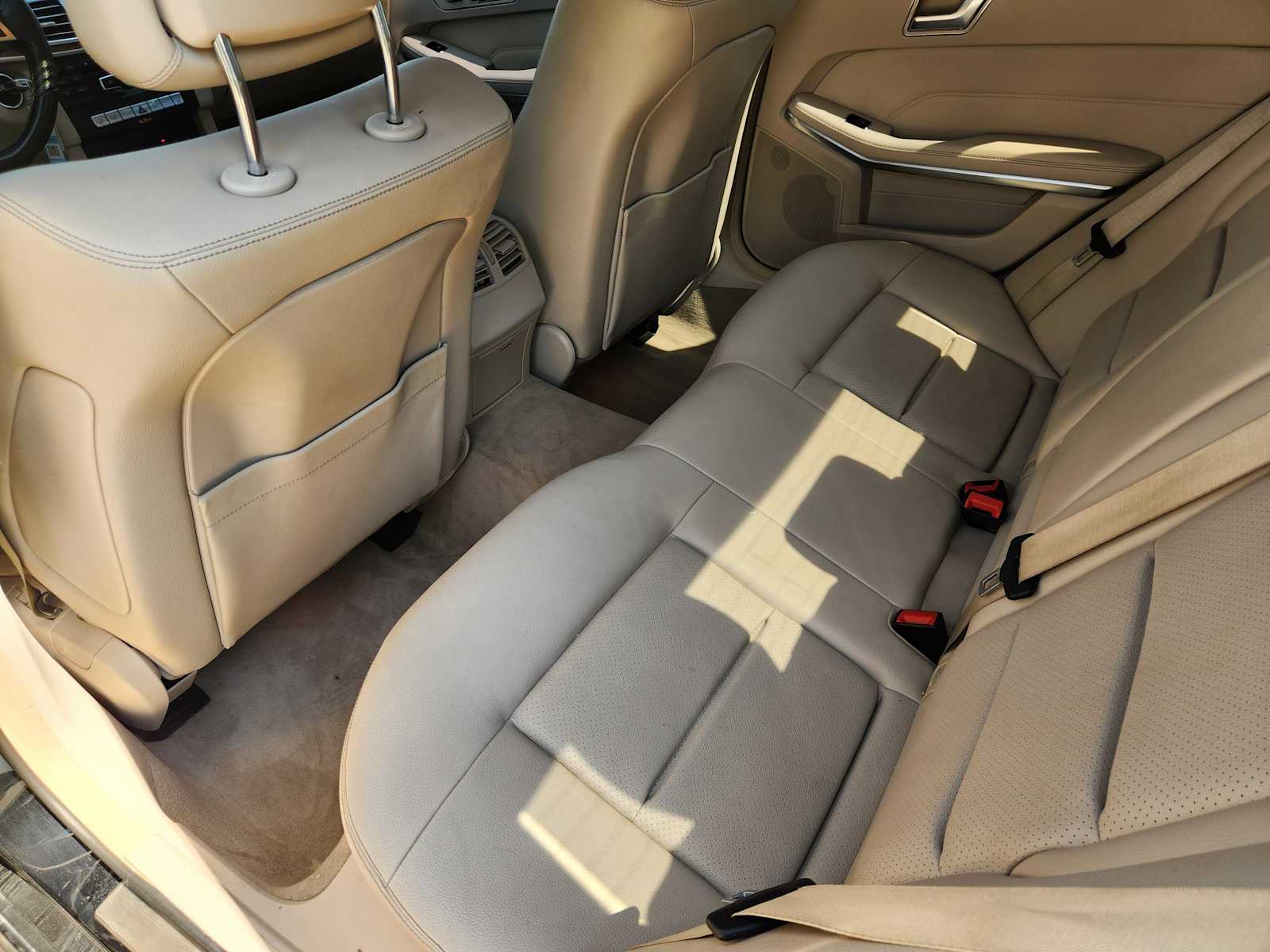 Thumbnail: 2014 Mercedes-Benz E-Class - 12