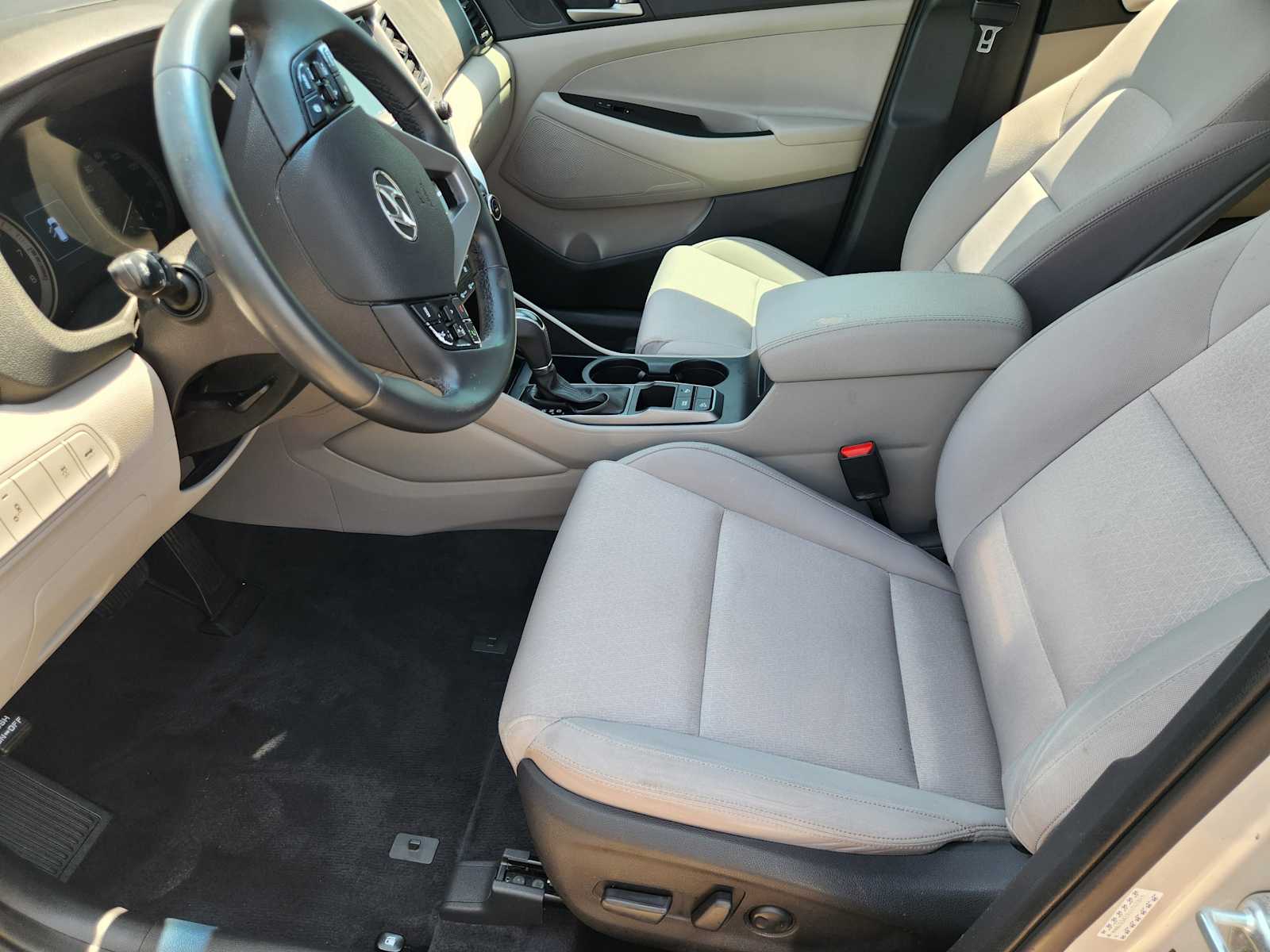 Thumbnail: 2018 Hyundai Tucson - 8