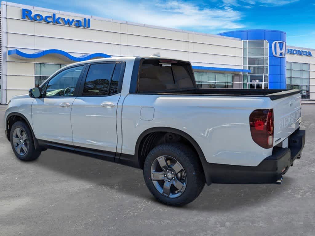 2025 Honda Ridgeline TrailSport photo 3