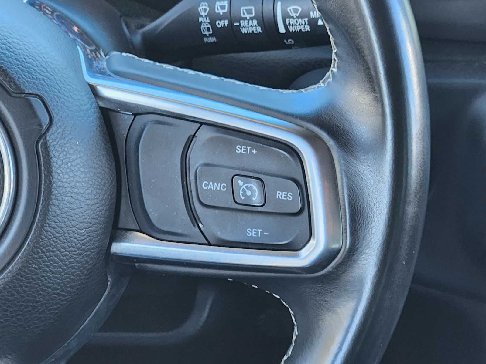 Thumbnail: 2018 Jeep Wrangler - 33