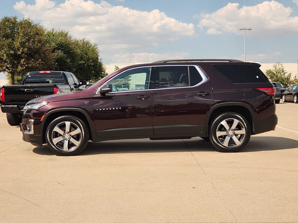 Used 2023 Chevrolet Traverse LT Leather SUV