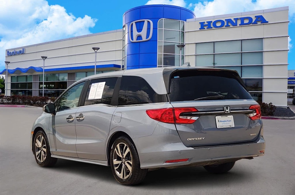 Used 2023 Honda Odyssey Touring Van