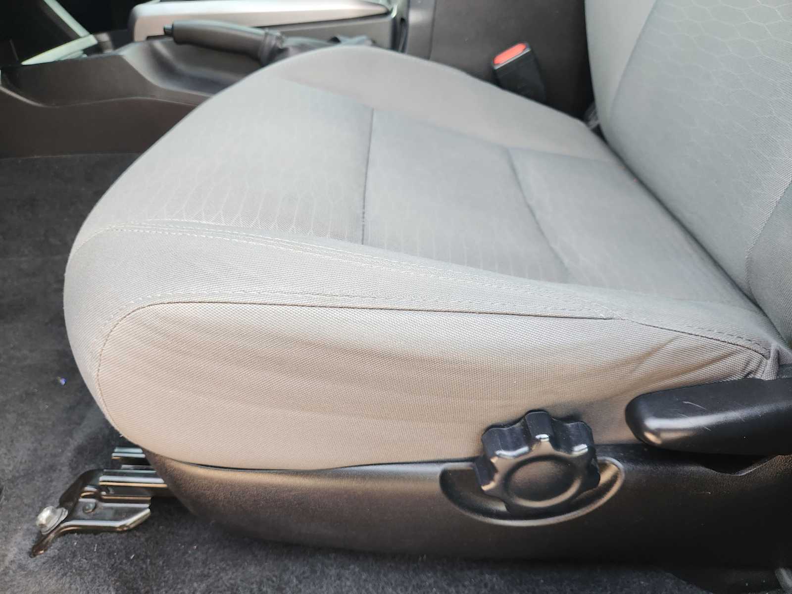 Thumbnail: 2016 Toyota Tacoma - 30