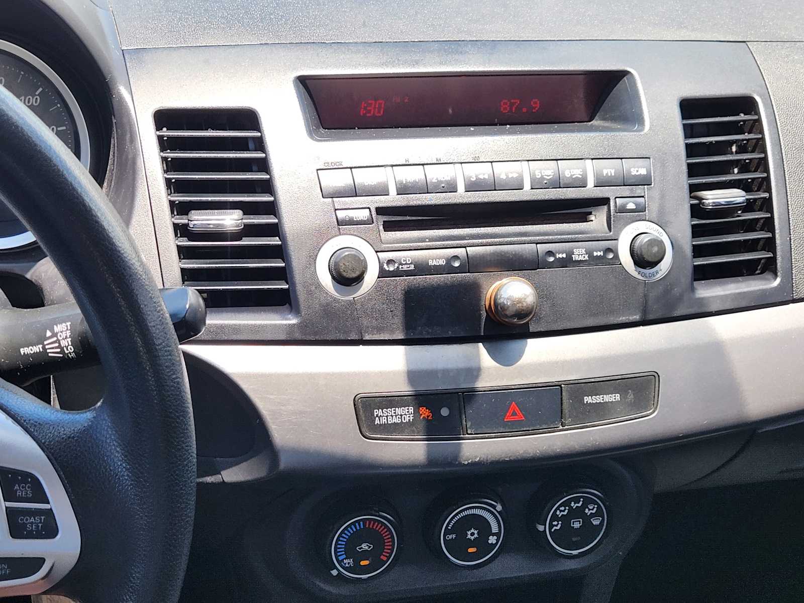 Thumbnail: 2011 Mitsubishi Lancer - 15