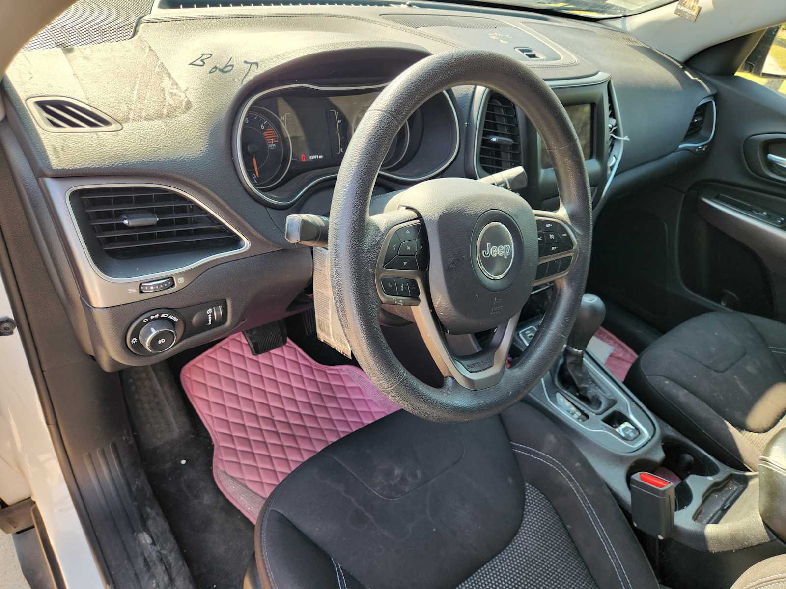 Thumbnail: 2019 Jeep Cherokee - 8