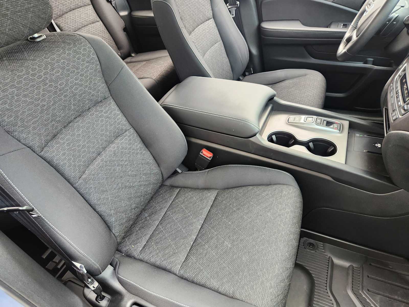 Thumbnail: 2025 Honda Ridgeline - 14